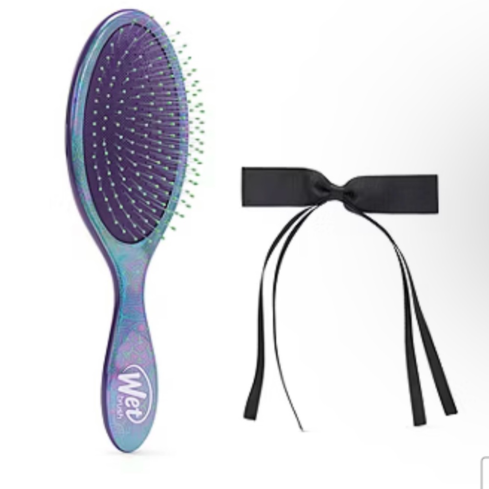 Wicked Set Elphaba Wet Brush And Bow 2-pc. - Picture 3 of 6